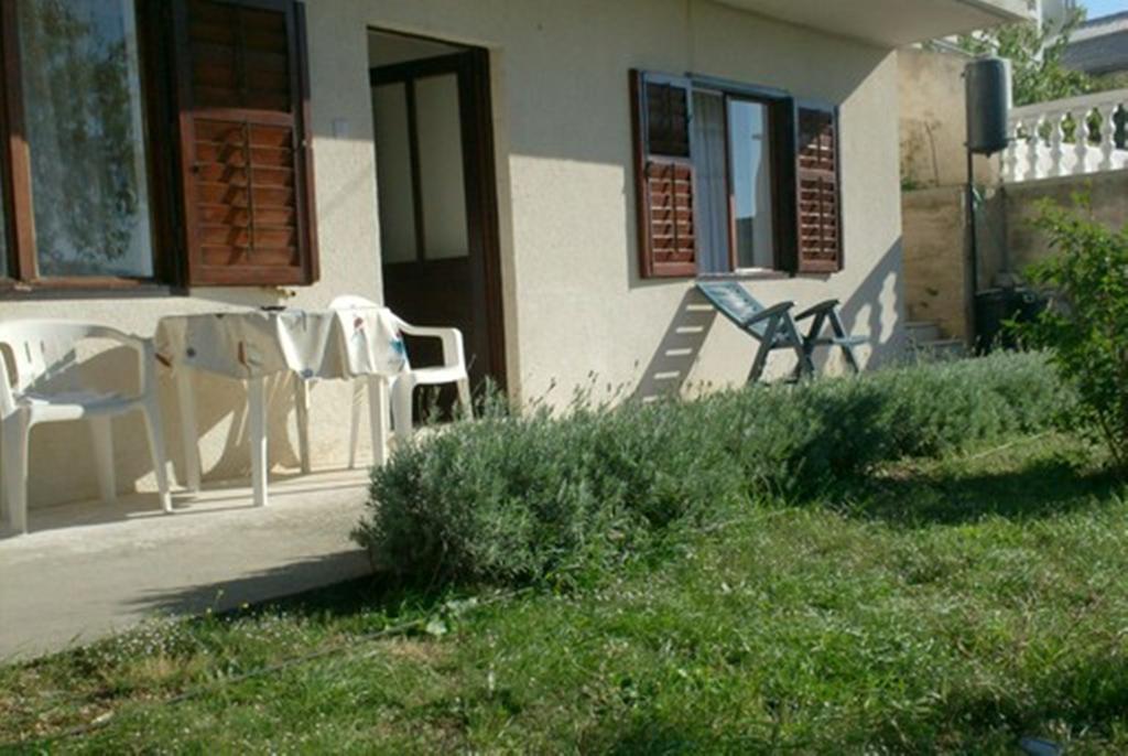 Apartment Danijela Senj  Bagian luar foto